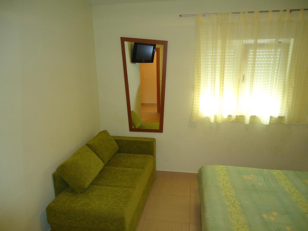 Villa Grgo Apartments Tučepi الغرفة الصورة